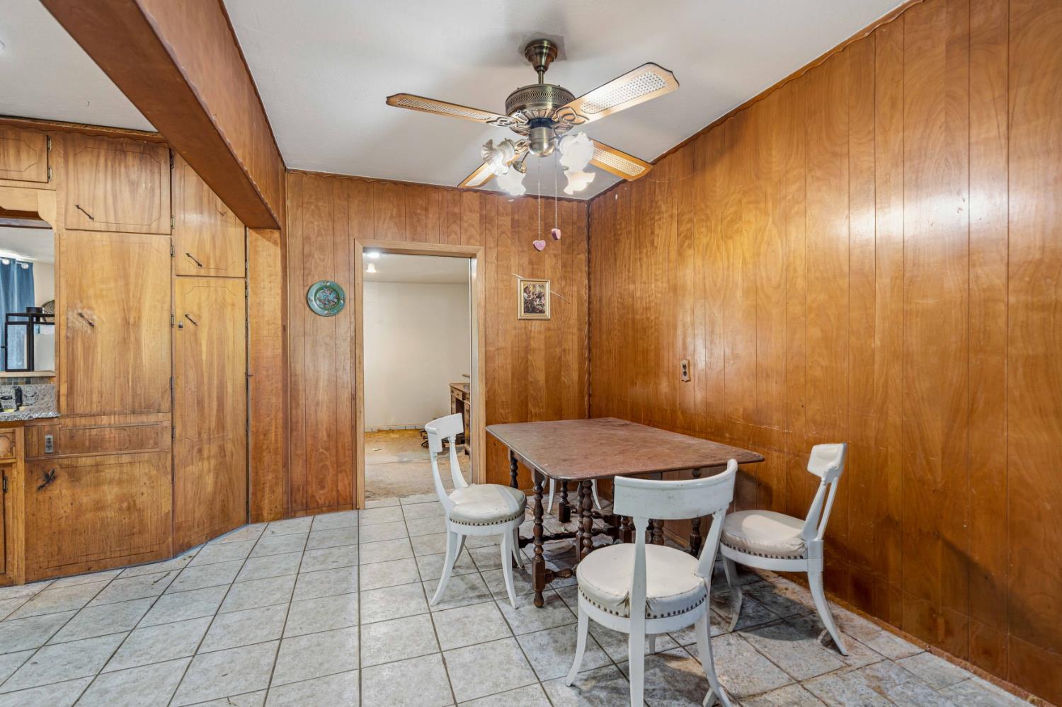 2201 Vivian Rd, Modesto, CA 95358