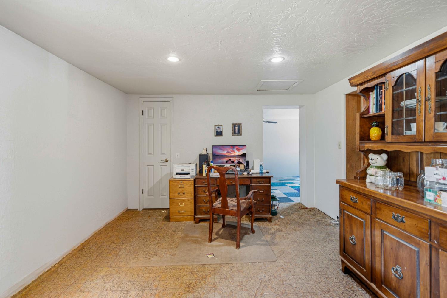 2201 Vivian Rd, Modesto, CA 95358