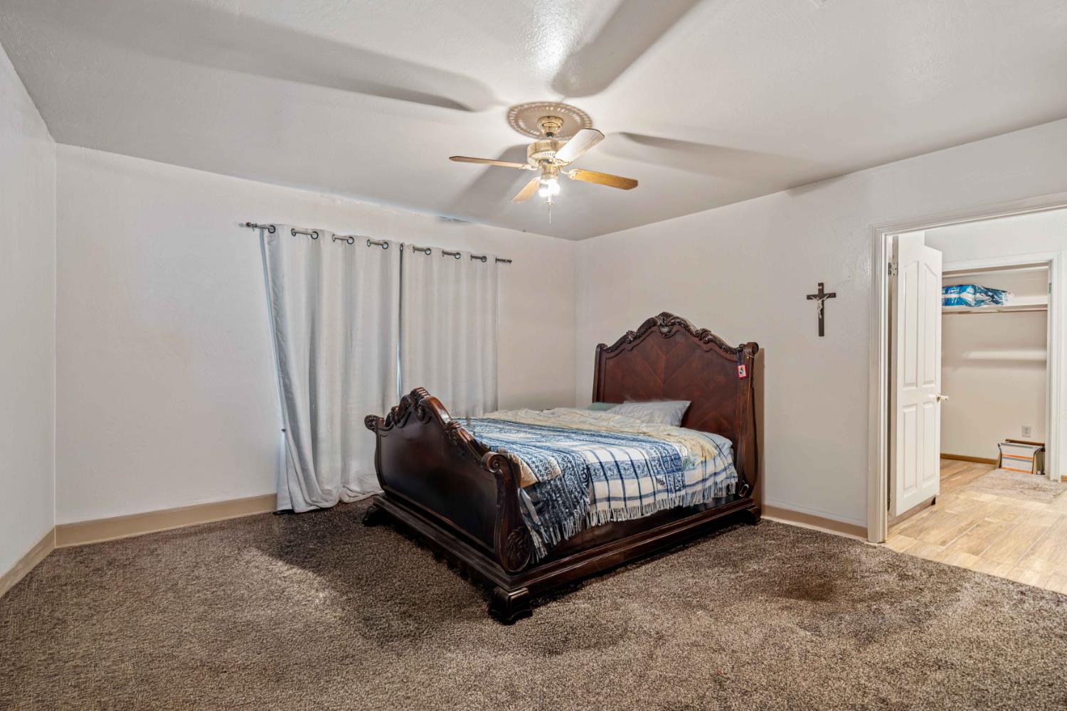2201 Vivian Rd, Modesto, CA 95358