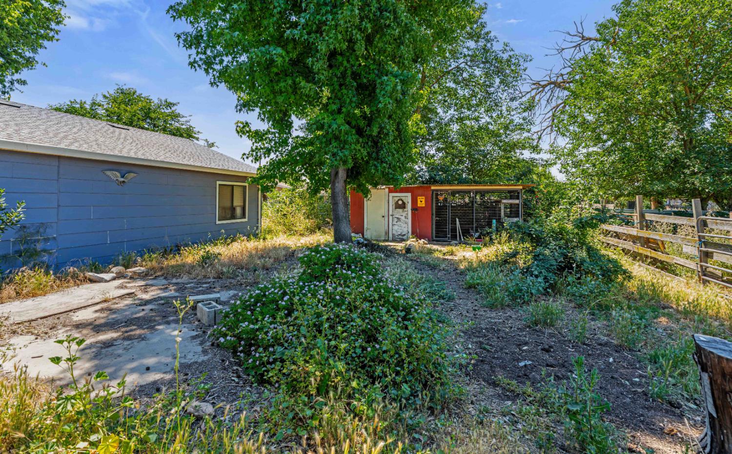 2201 Vivian Rd, Modesto, CA 95358
