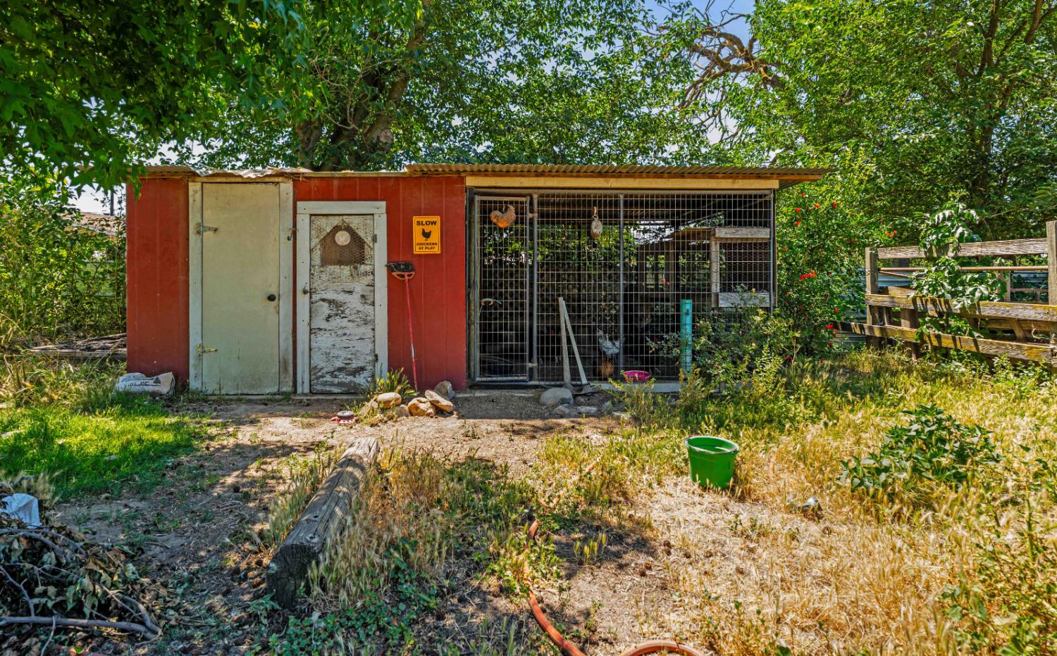 2201 Vivian Rd, Modesto, CA 95358