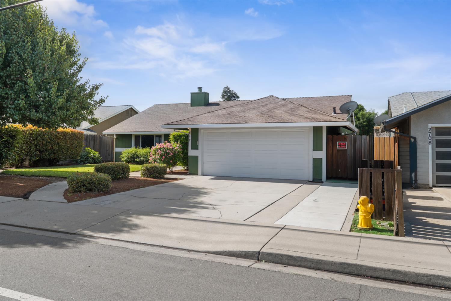 2712 Floyd Ave, Modesto, CA 95355