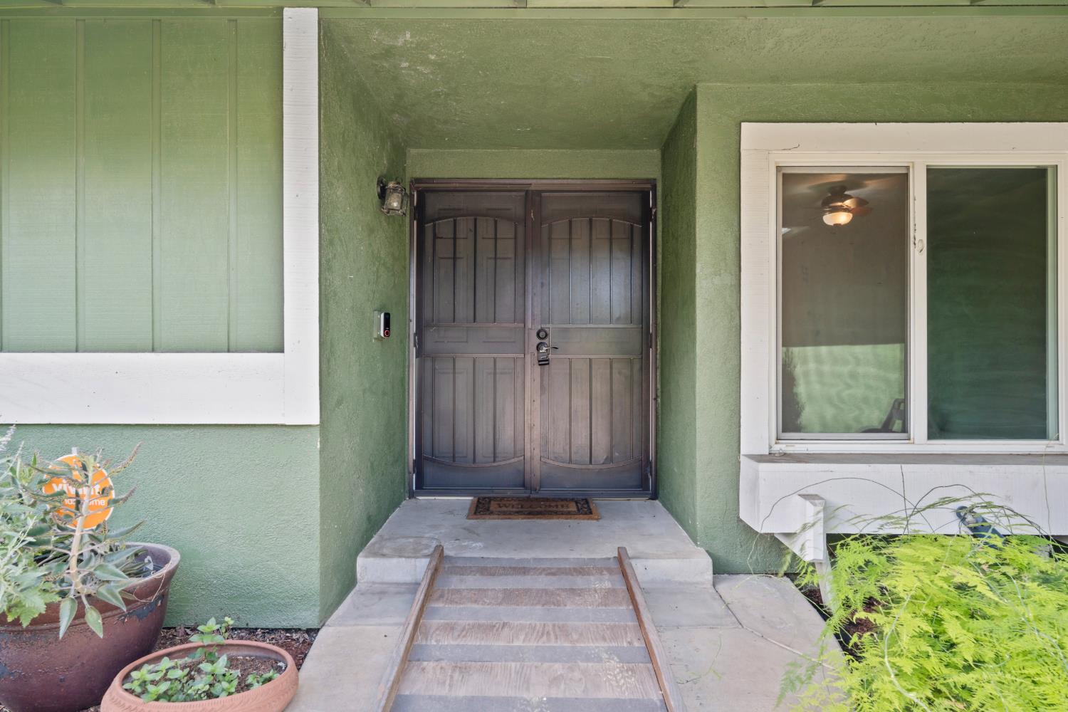 2712 Floyd Ave, Modesto, CA 95355
