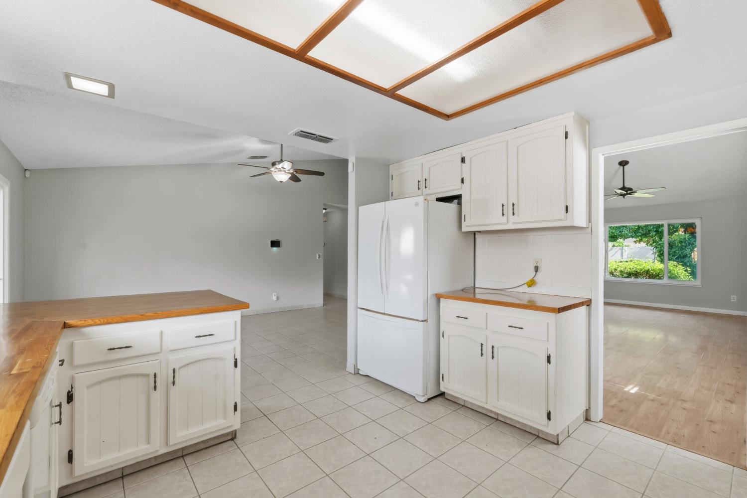 2712 Floyd Ave, Modesto, CA 95355