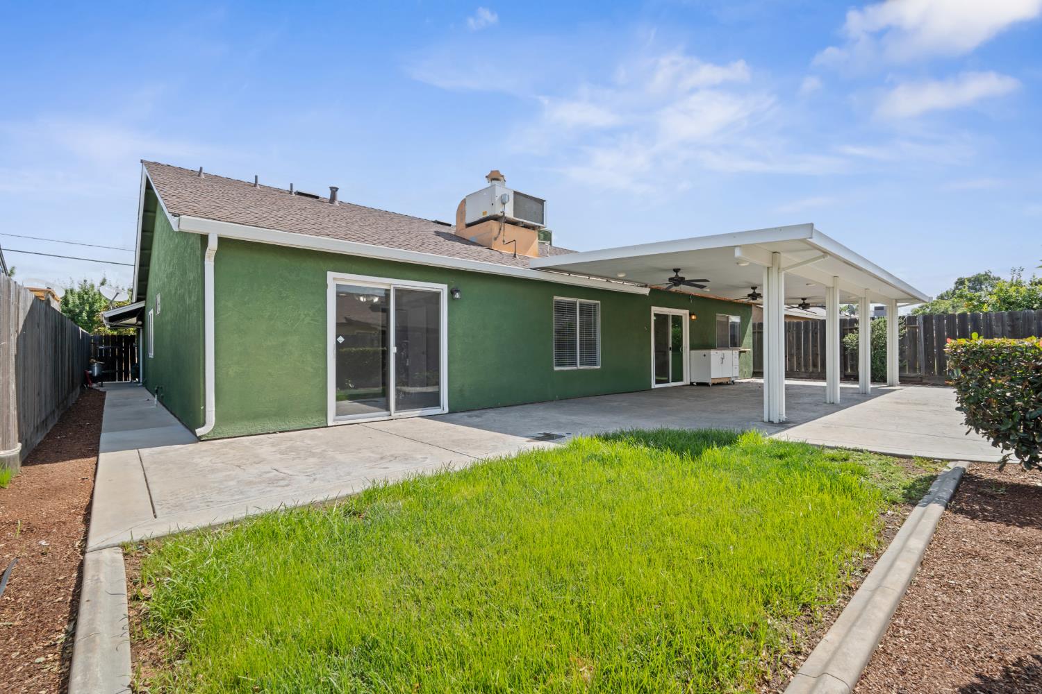 2712 Floyd Ave, Modesto, CA 95355