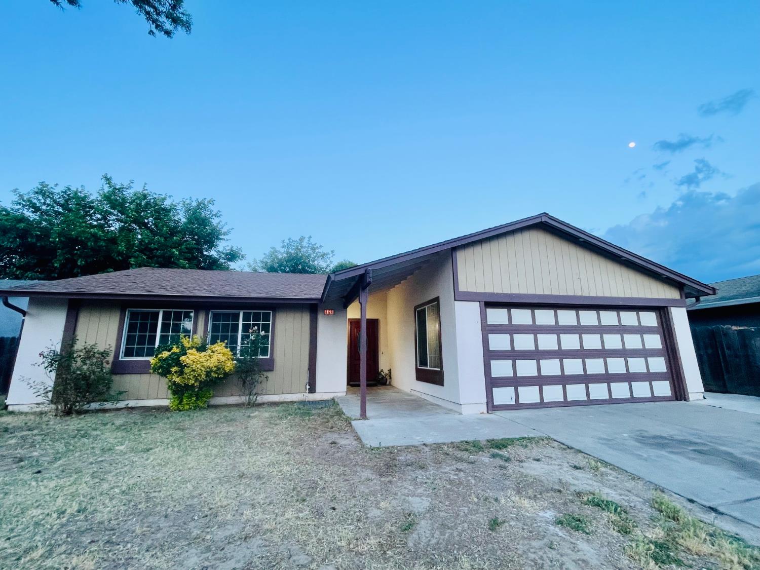 1124 Speer Dr, Modesto, CA 95358