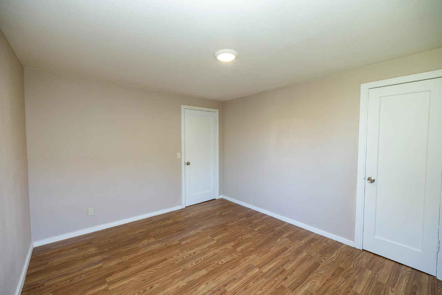 825 Wheatley Ave, Modesto, CA 95351