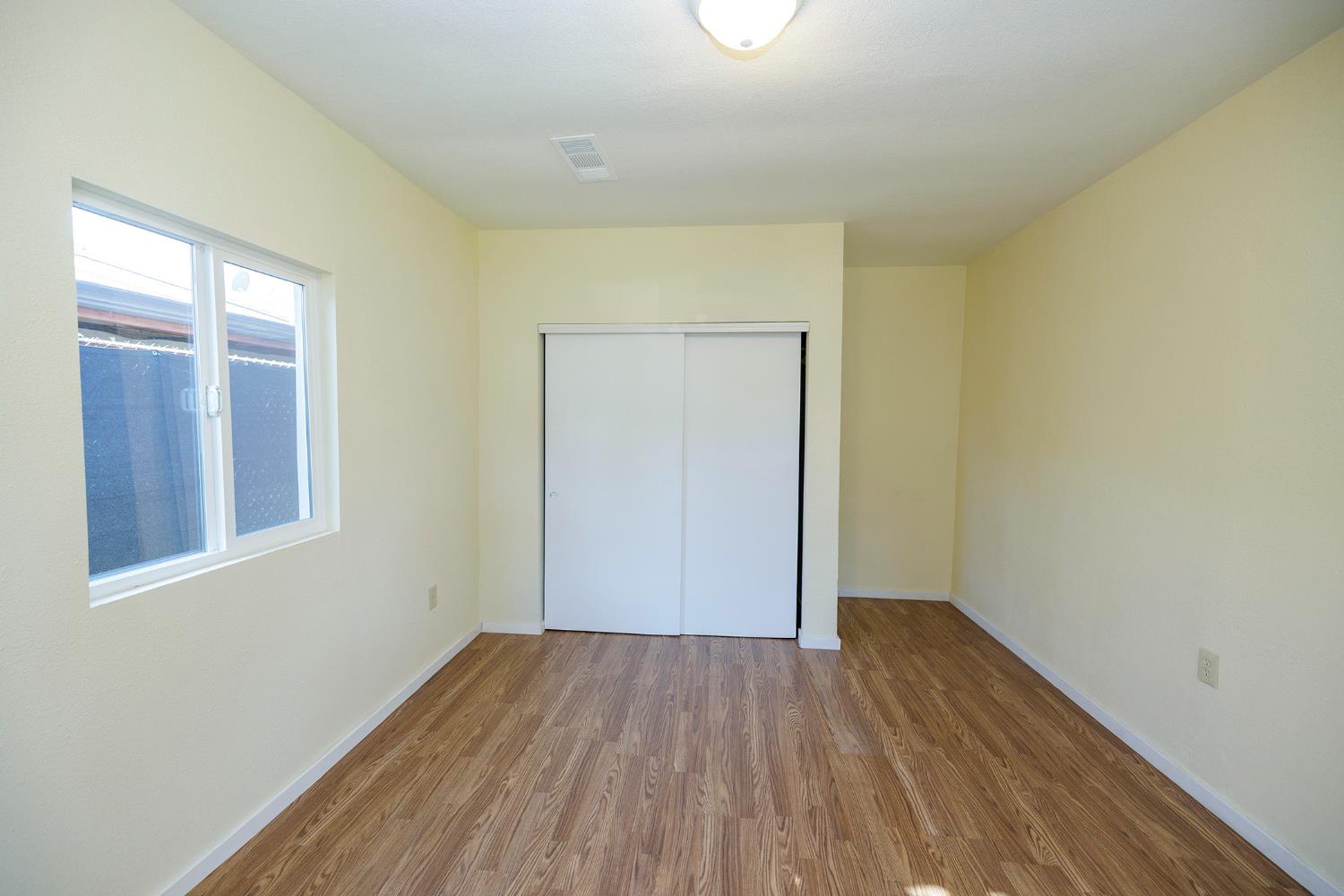 825 Wheatley Ave, Modesto, CA 95351
