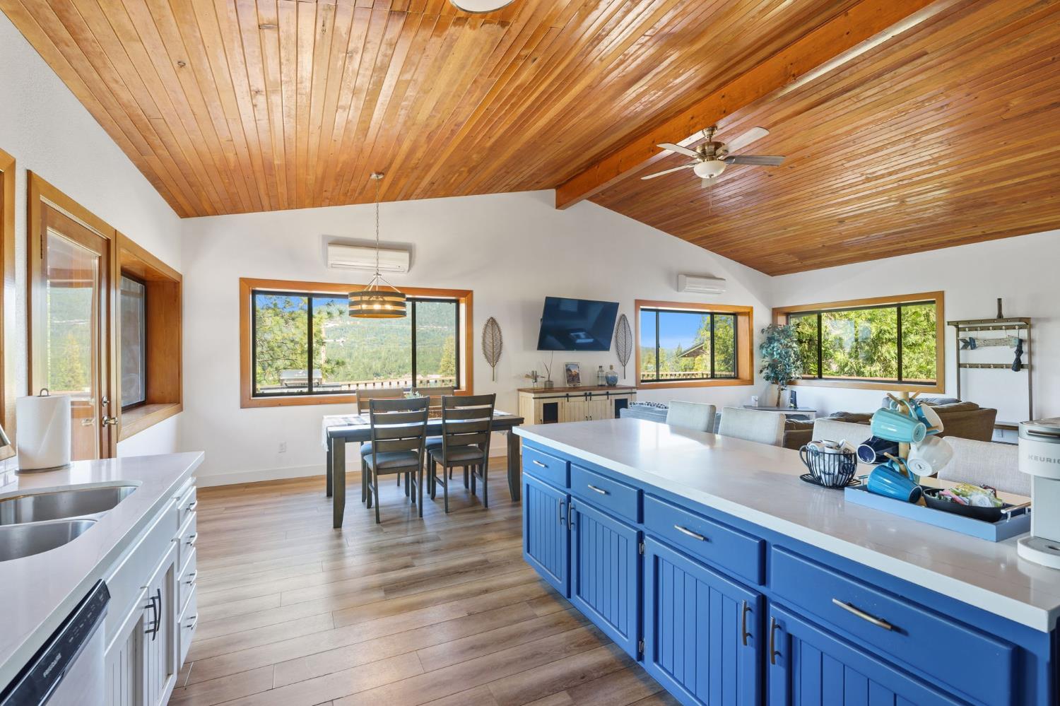 56406 Marina View Way, Bass Lake, CA 93604