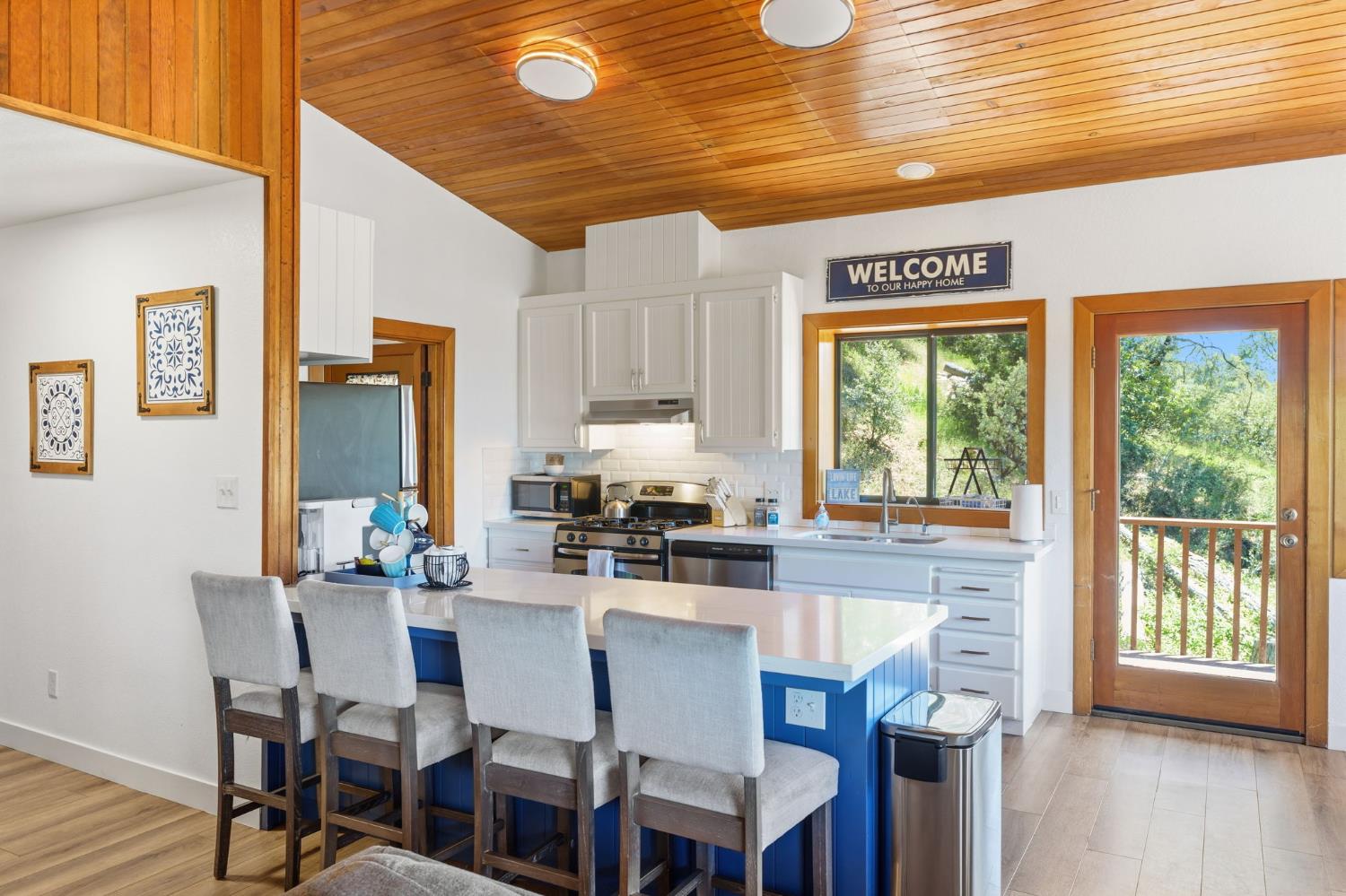 56406 Marina View Way, Bass Lake, CA 93604
