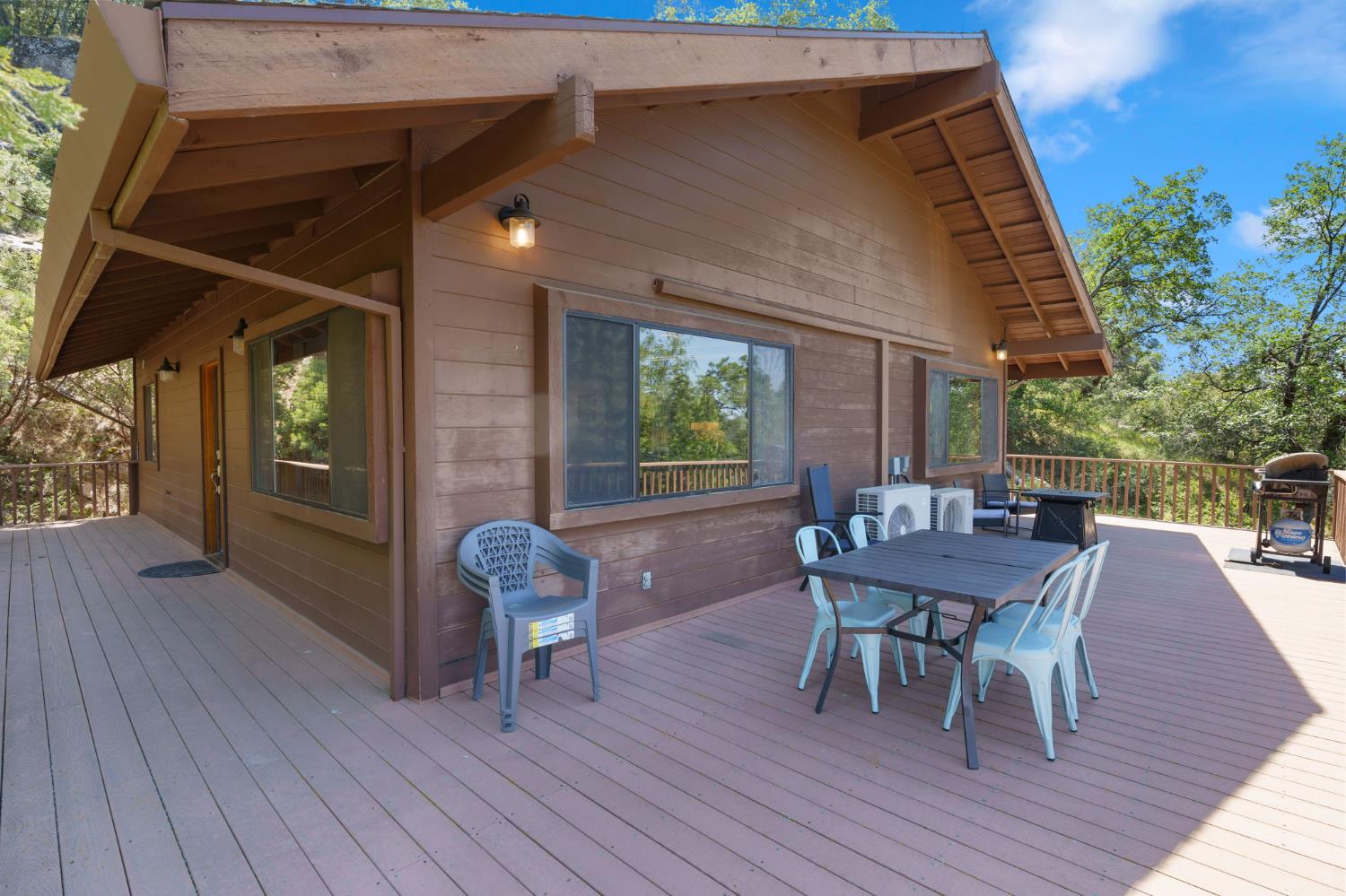 56406 Marina View Way, Bass Lake, CA 93604