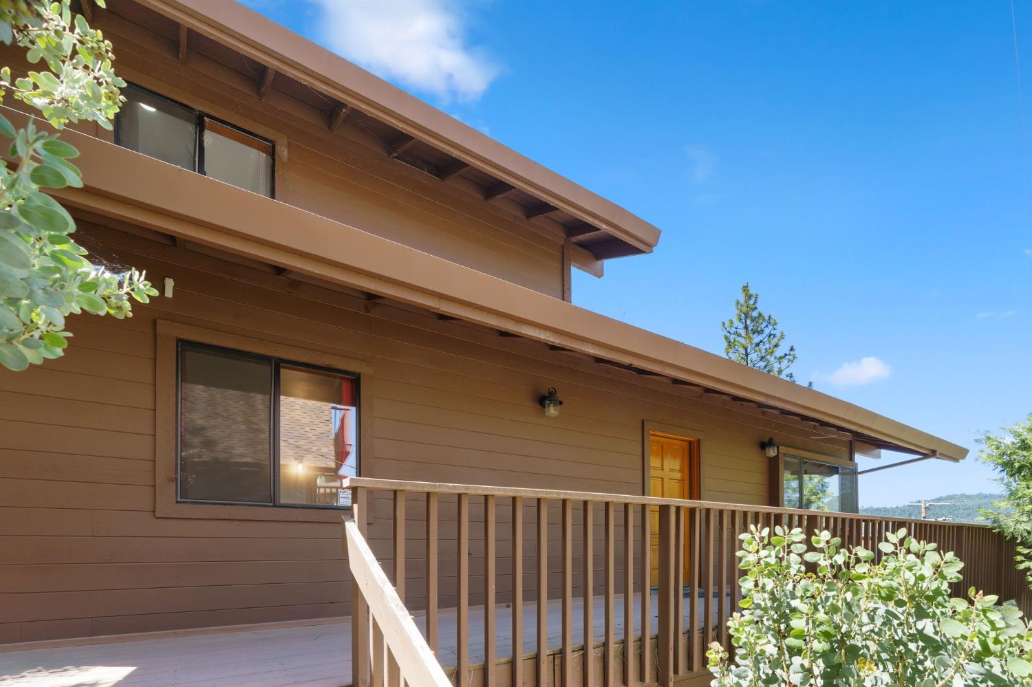 56406 Marina View Way, Bass Lake, CA 93604