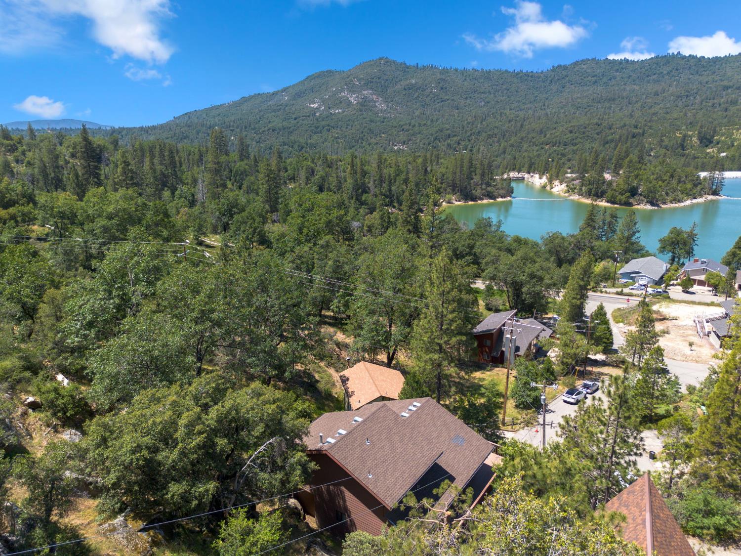 56406 Marina View Way, Bass Lake, CA 93604