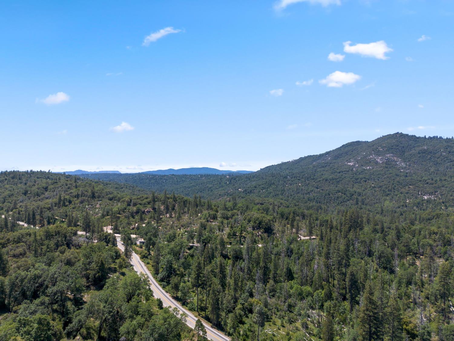 56406 Marina View Way, Bass Lake, CA 93604