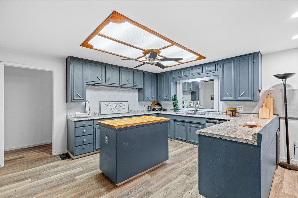 25832 Magnolia Rd, Escalon, CA 95320