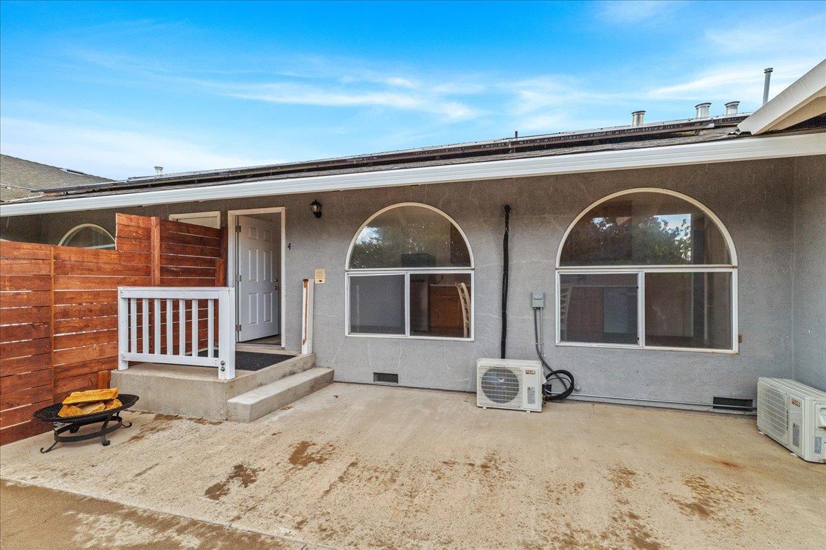 25832 Magnolia Rd, Escalon, CA 95320