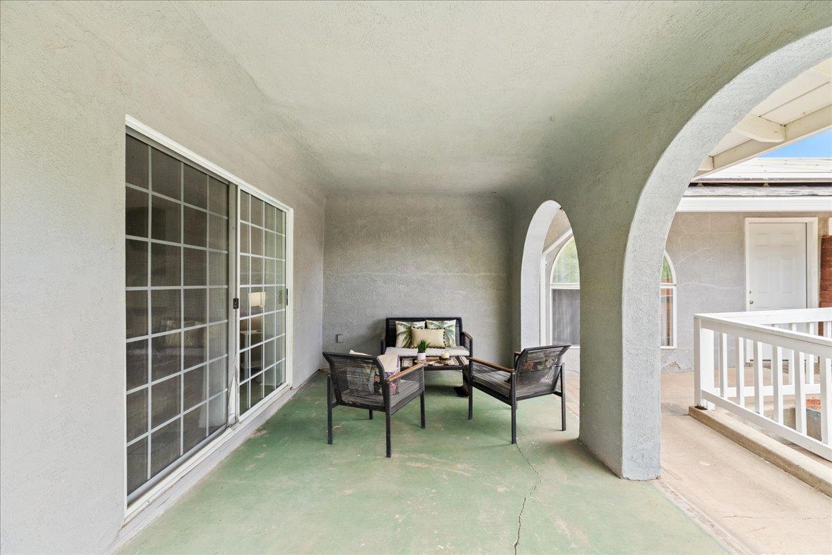 25832 Magnolia Rd, Escalon, CA 95320