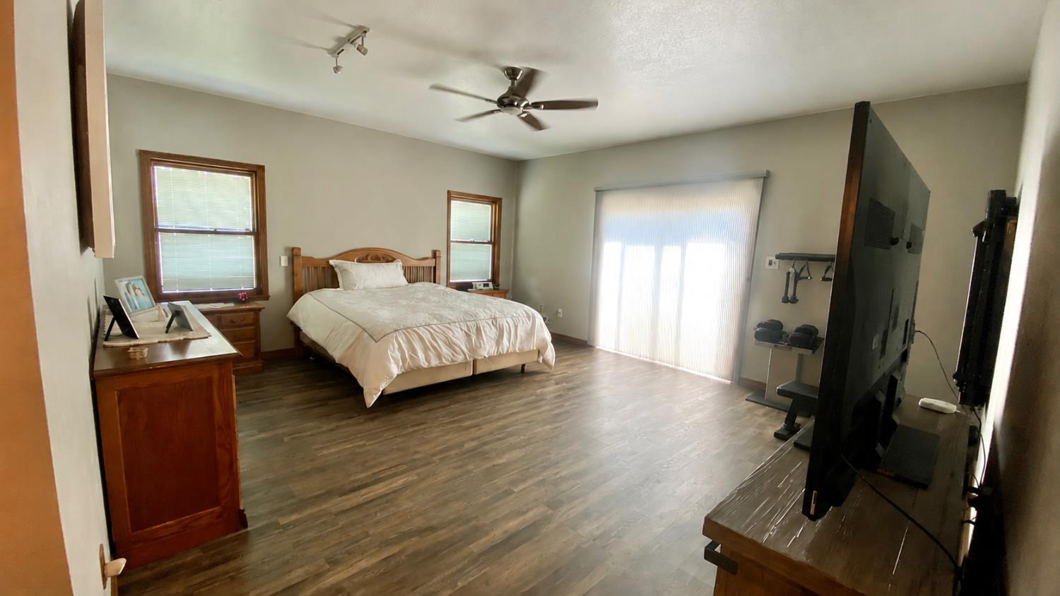 5012 Ustick Rd, Modesto, CA 95358
