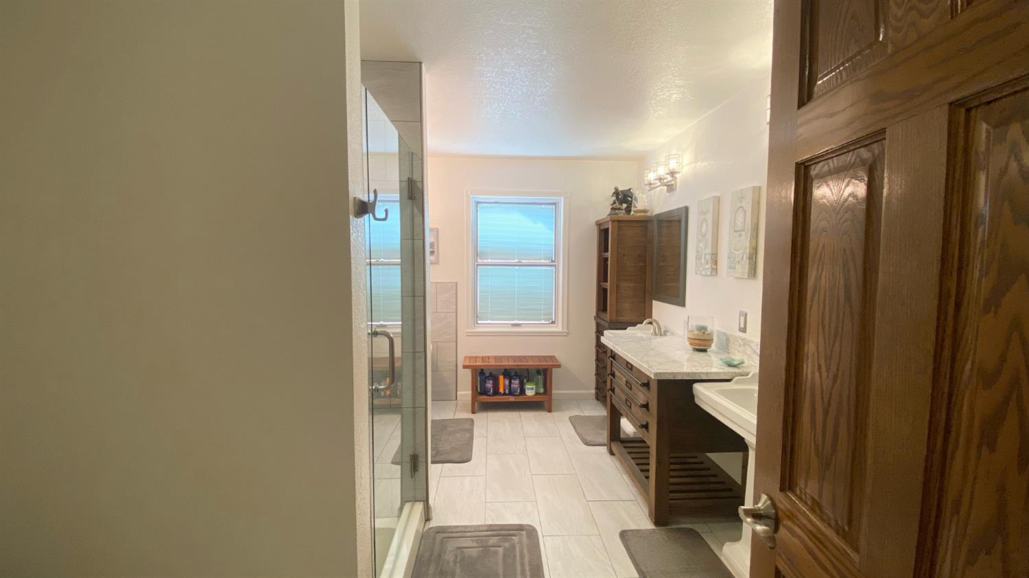 5012 Ustick Rd, Modesto, CA 95358