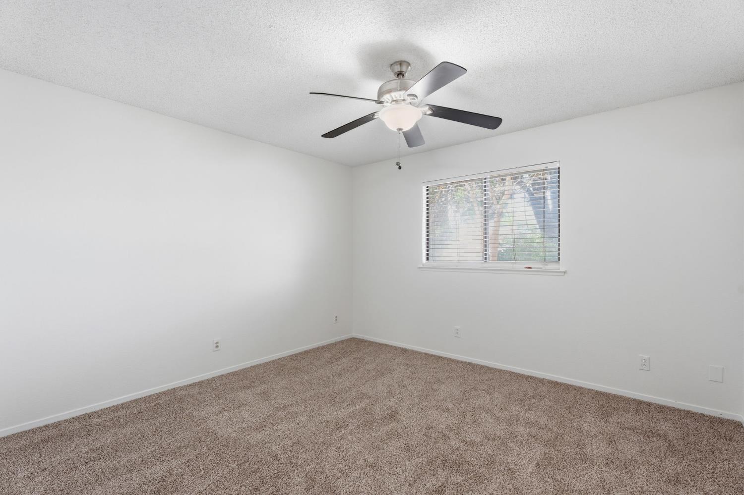 18839 Shell Dr, Madera, CA 93638