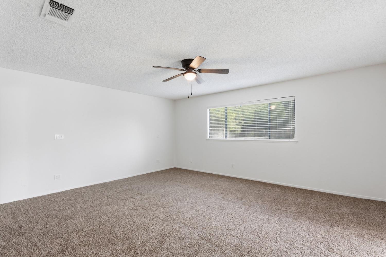 18839 Shell Dr, Madera, CA 93638