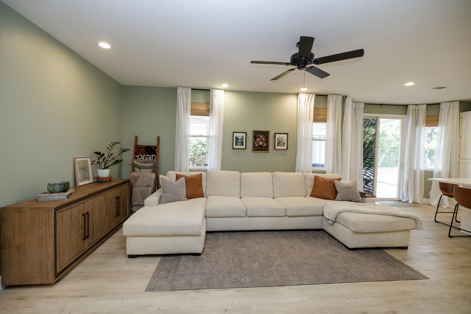 428 Douma Way, Ripon, CA 95366