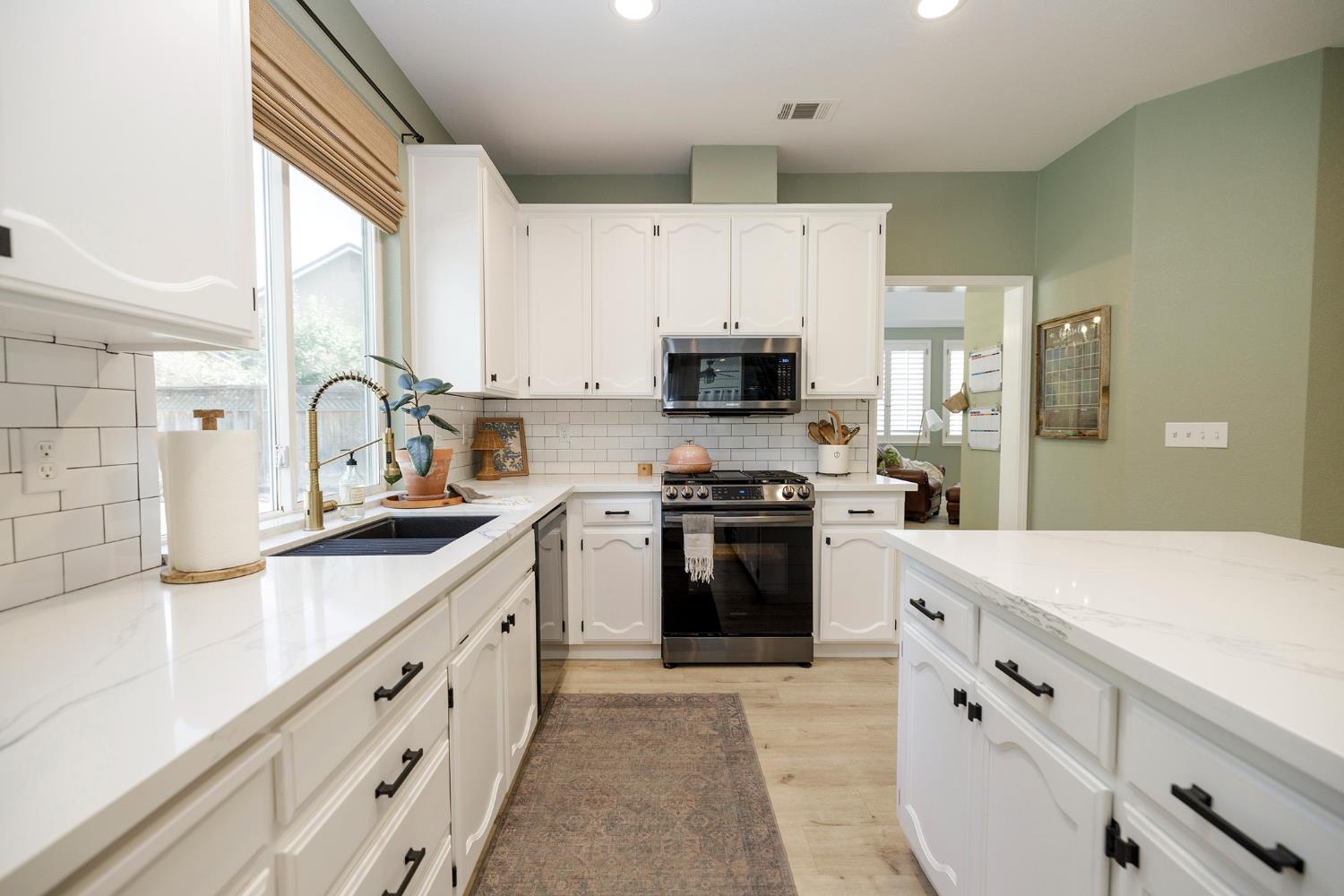 428 Douma Way, Ripon, CA 95366