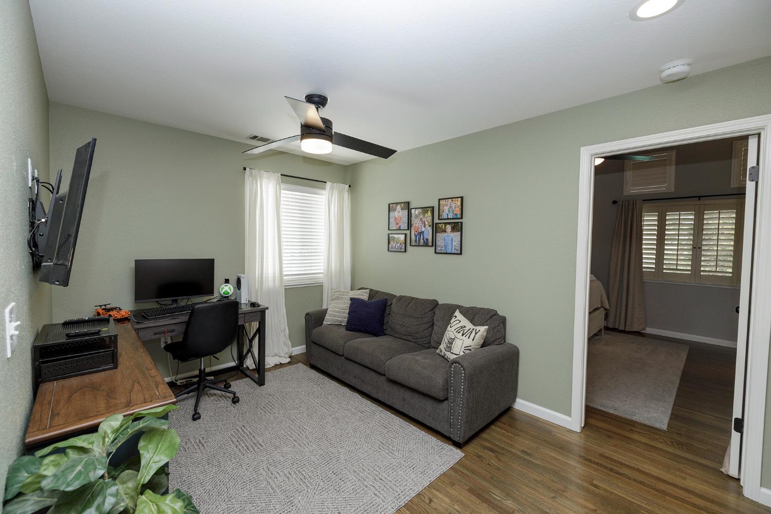 428 Douma Way, Ripon, CA 95366