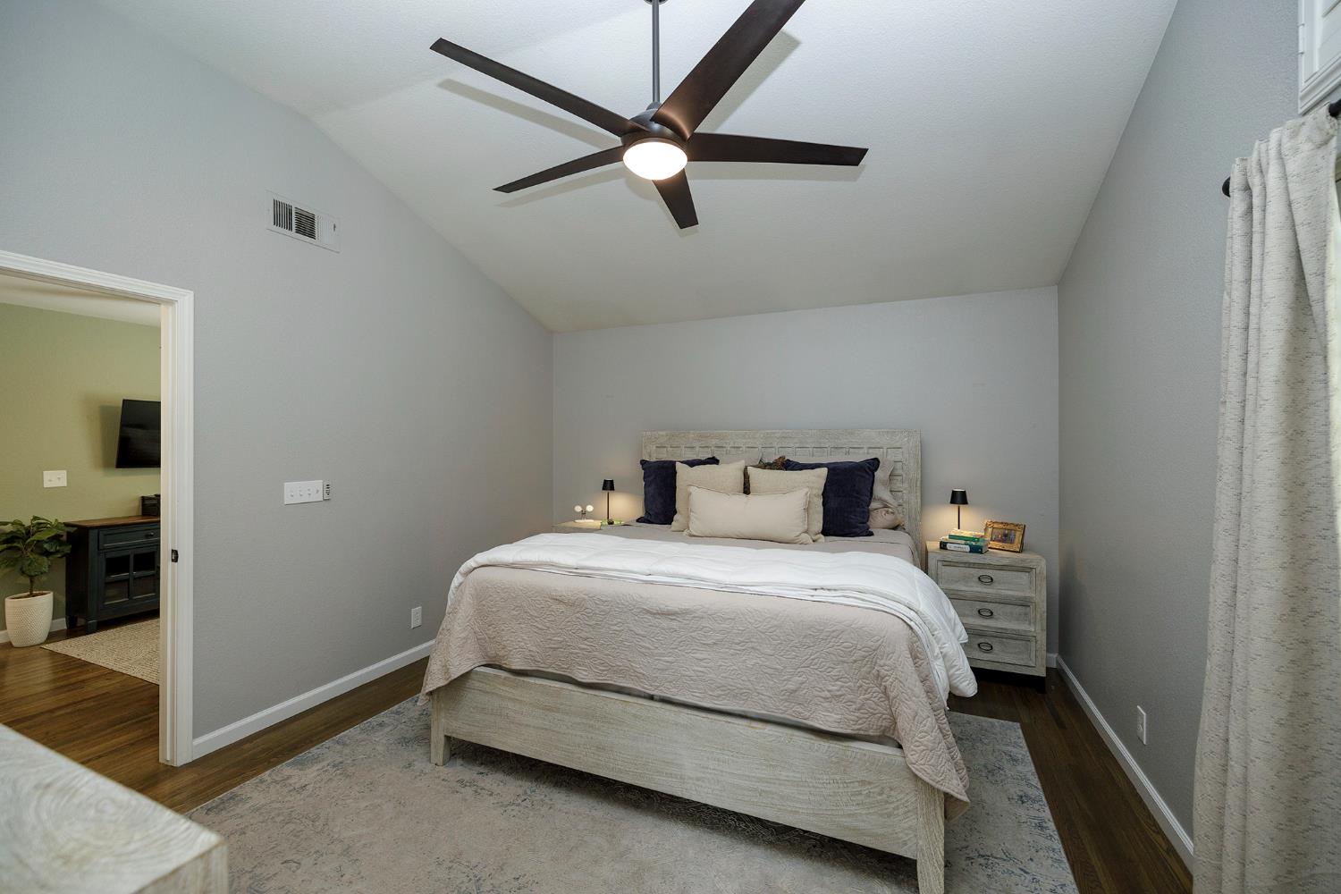 428 Douma Way, Ripon, CA 95366