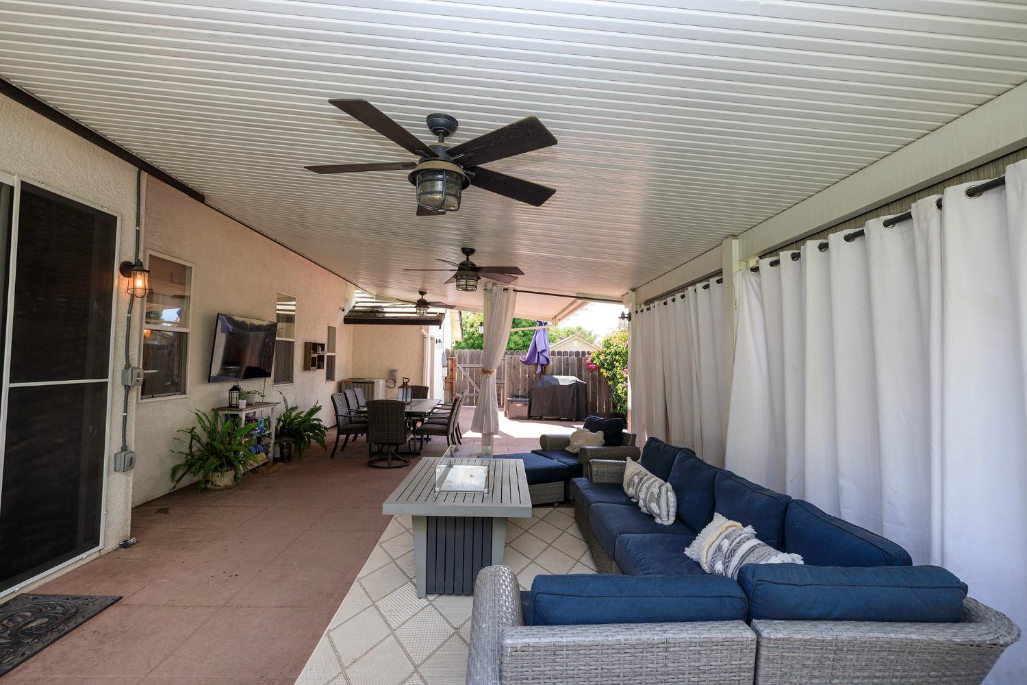 428 Douma Way, Ripon, CA 95366