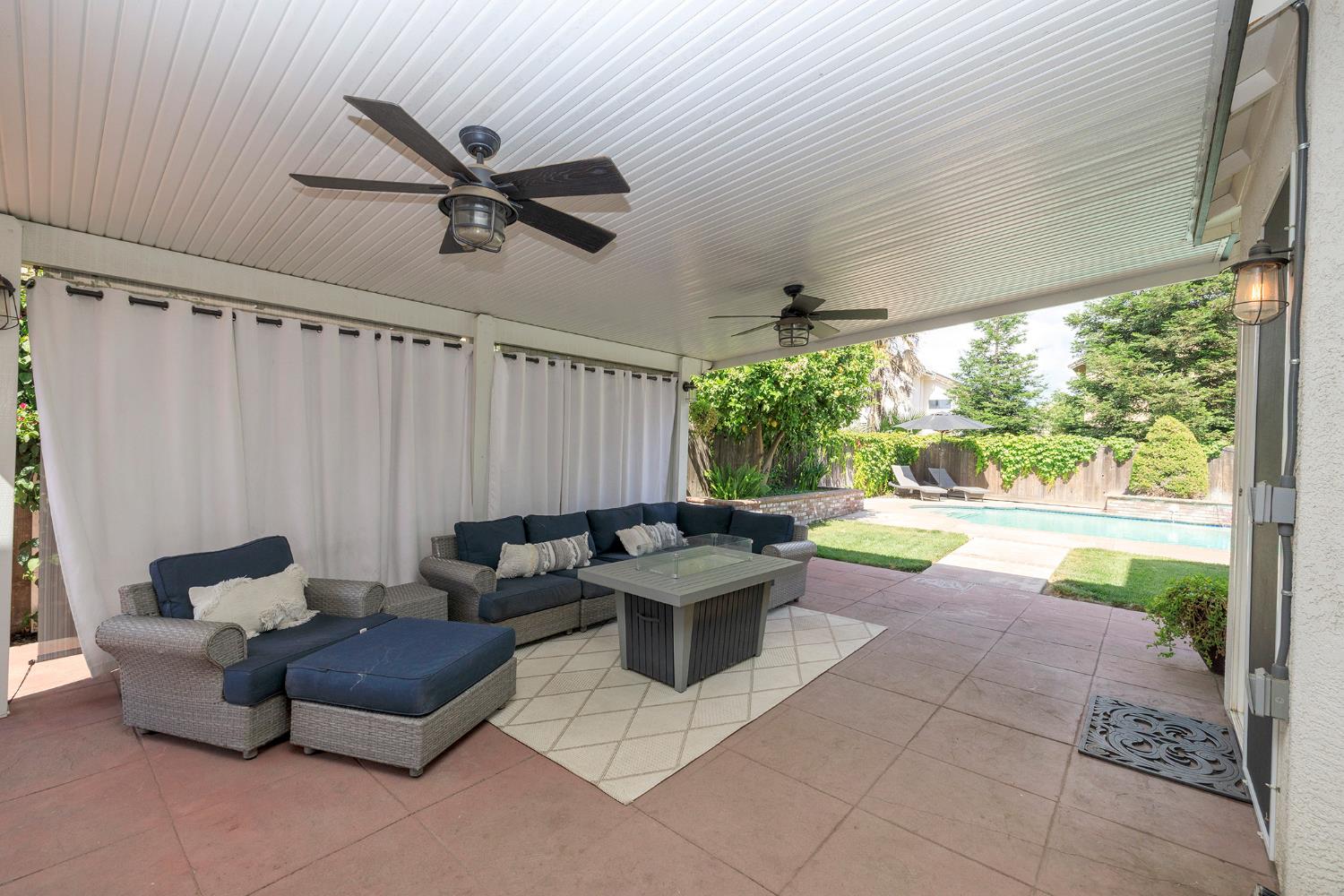 428 Douma Way, Ripon, CA 95366
