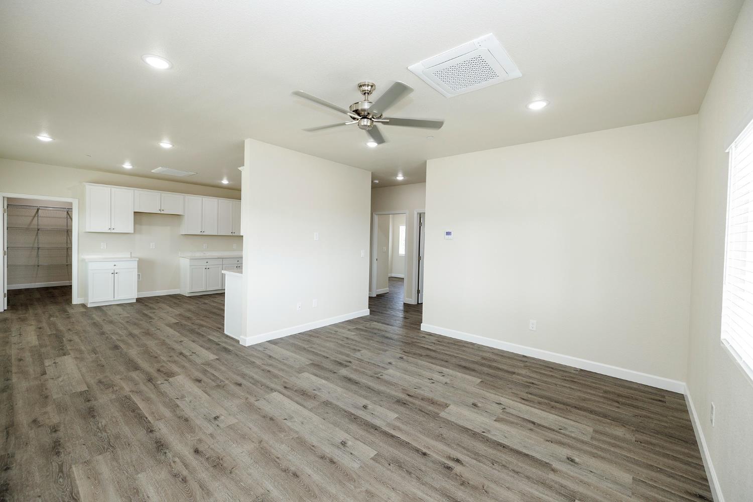 720 N 2nd St, Patterson, CA 95363