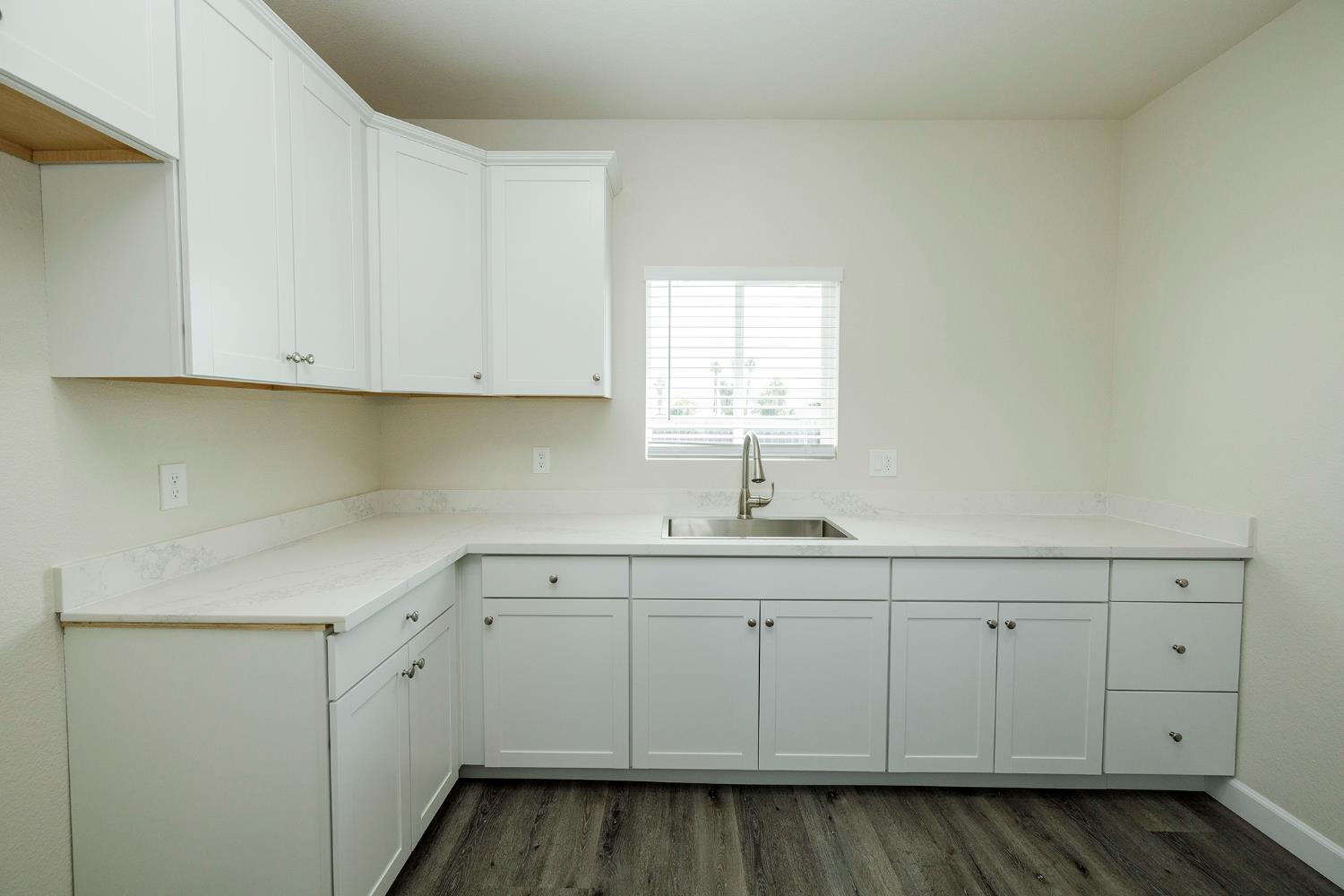 720 N 2nd St, Patterson, CA 95363