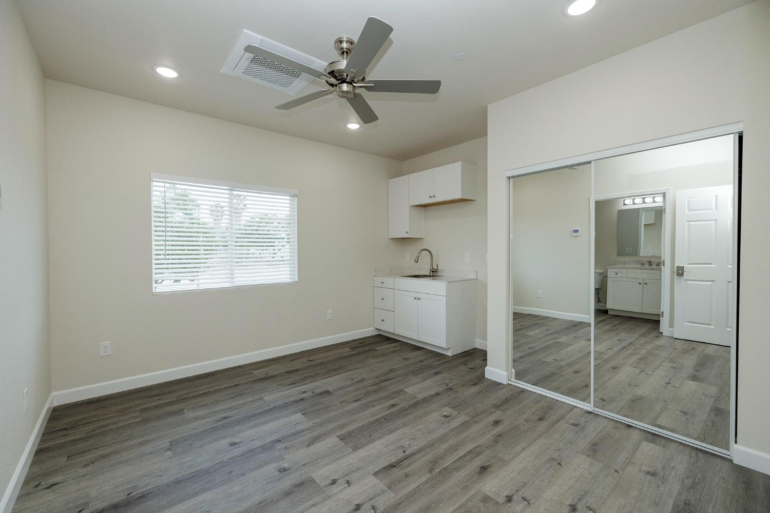 720 N 2nd St, Patterson, CA 95363