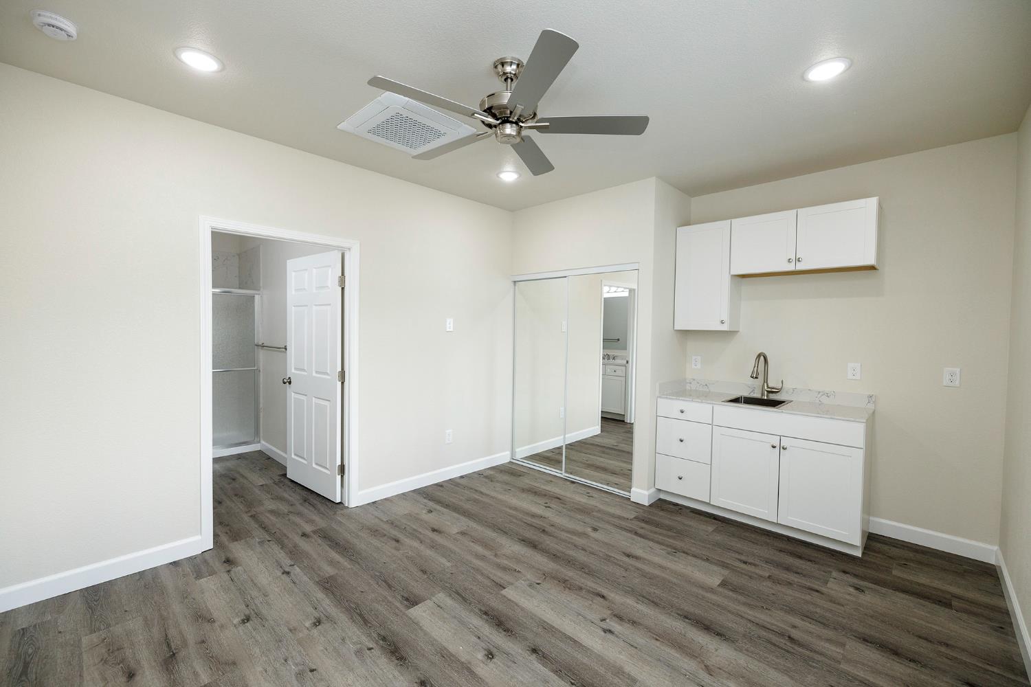 720 N 2nd St, Patterson, CA 95363