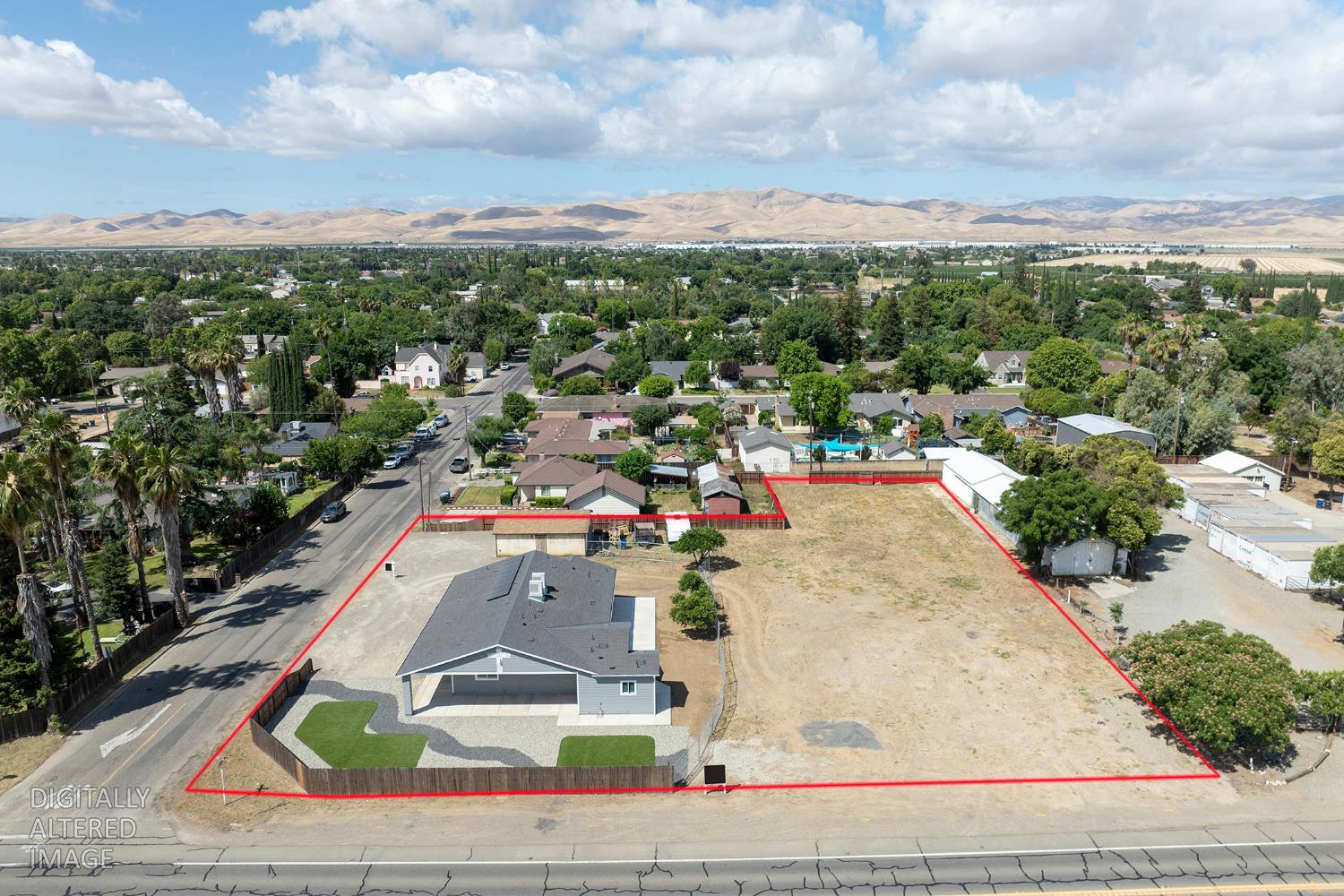 720 N 2nd St, Patterson, CA 95363