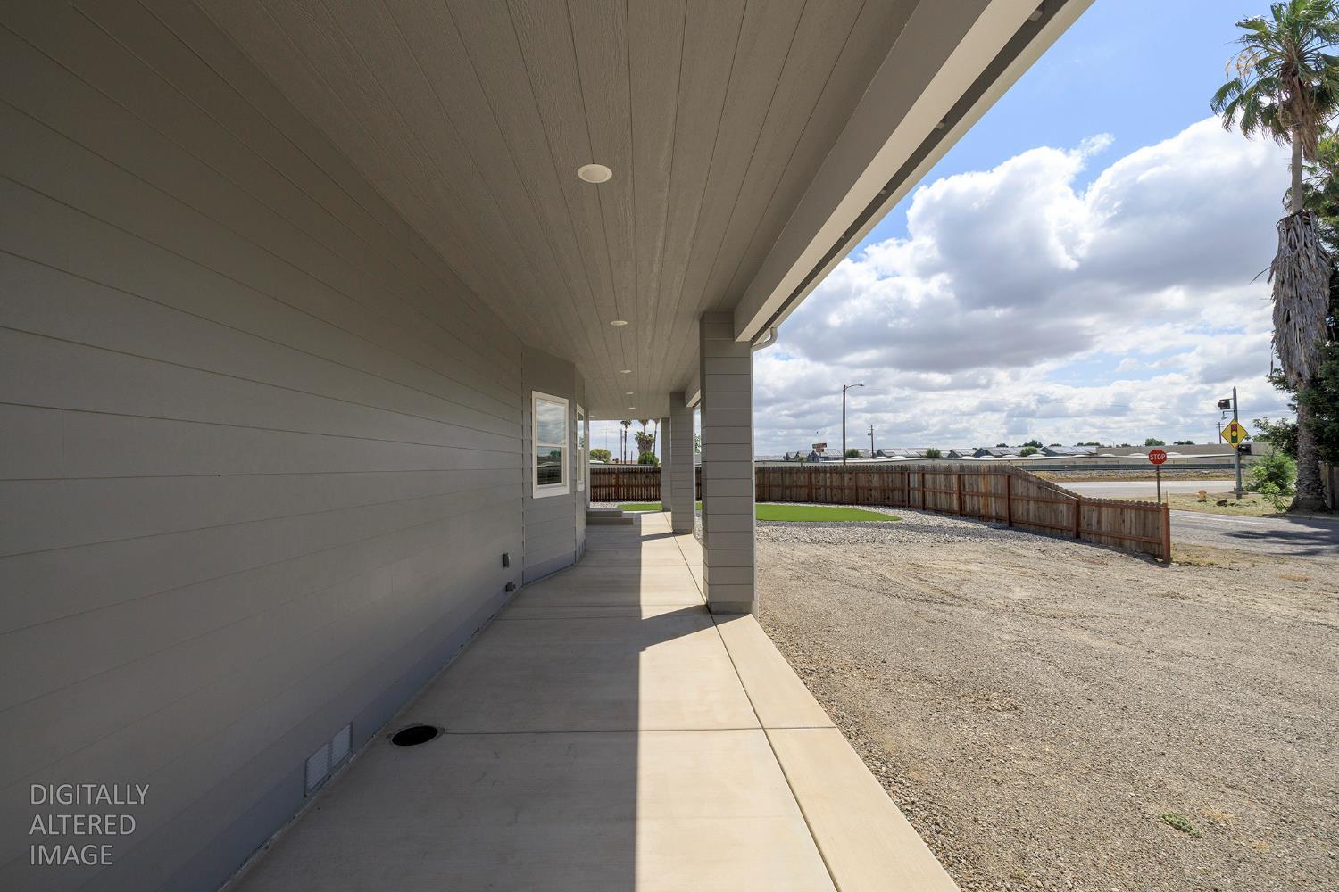 720 N 2nd St, Patterson, CA 95363