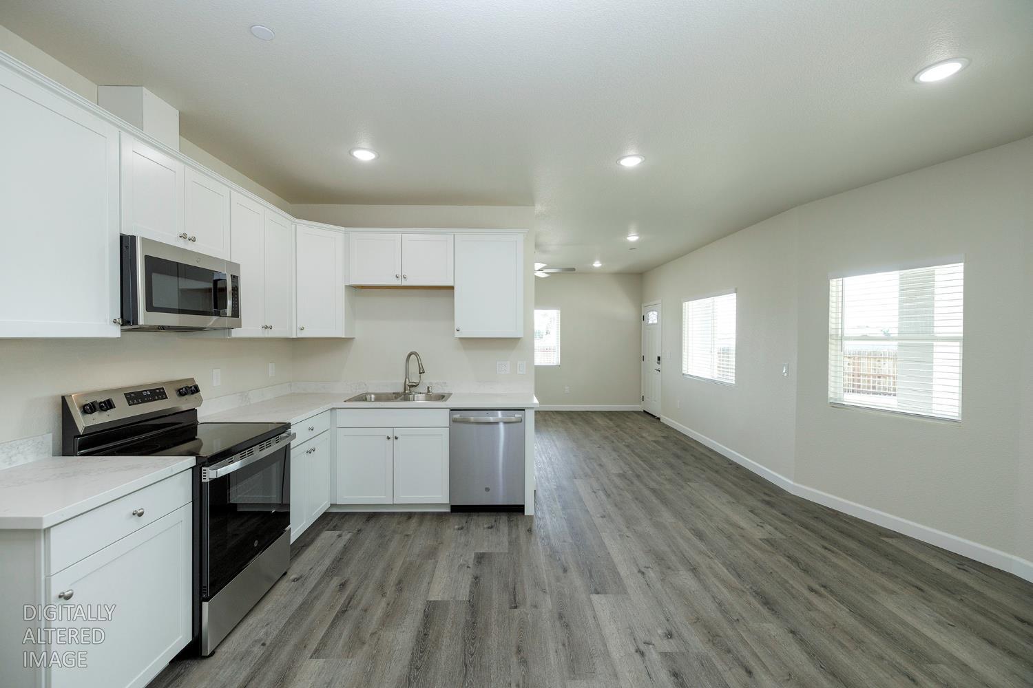 720 N 2nd St, Patterson, CA 95363