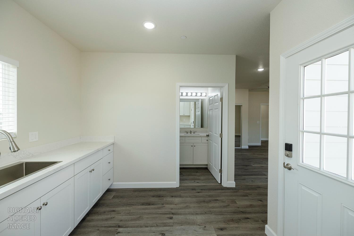 720 N 2nd St, Patterson, CA 95363