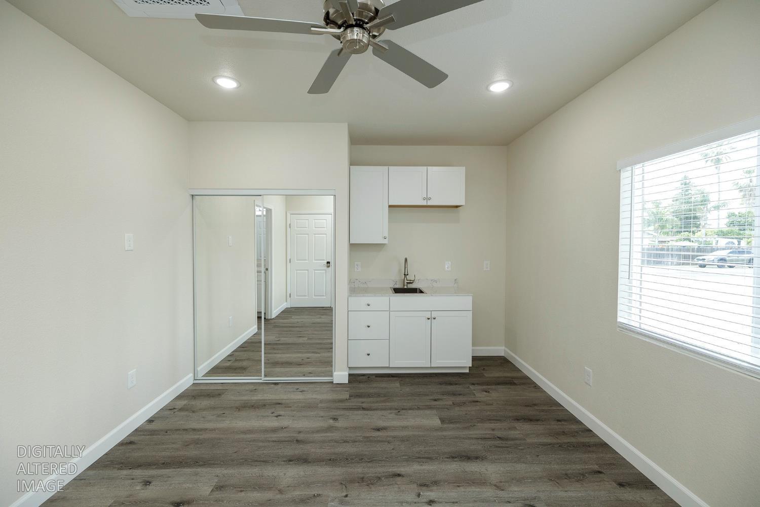 720 N 2nd St, Patterson, CA 95363