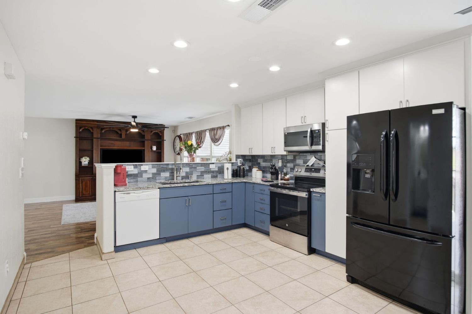 1175 Evening Star Dr, Merced, CA 95348