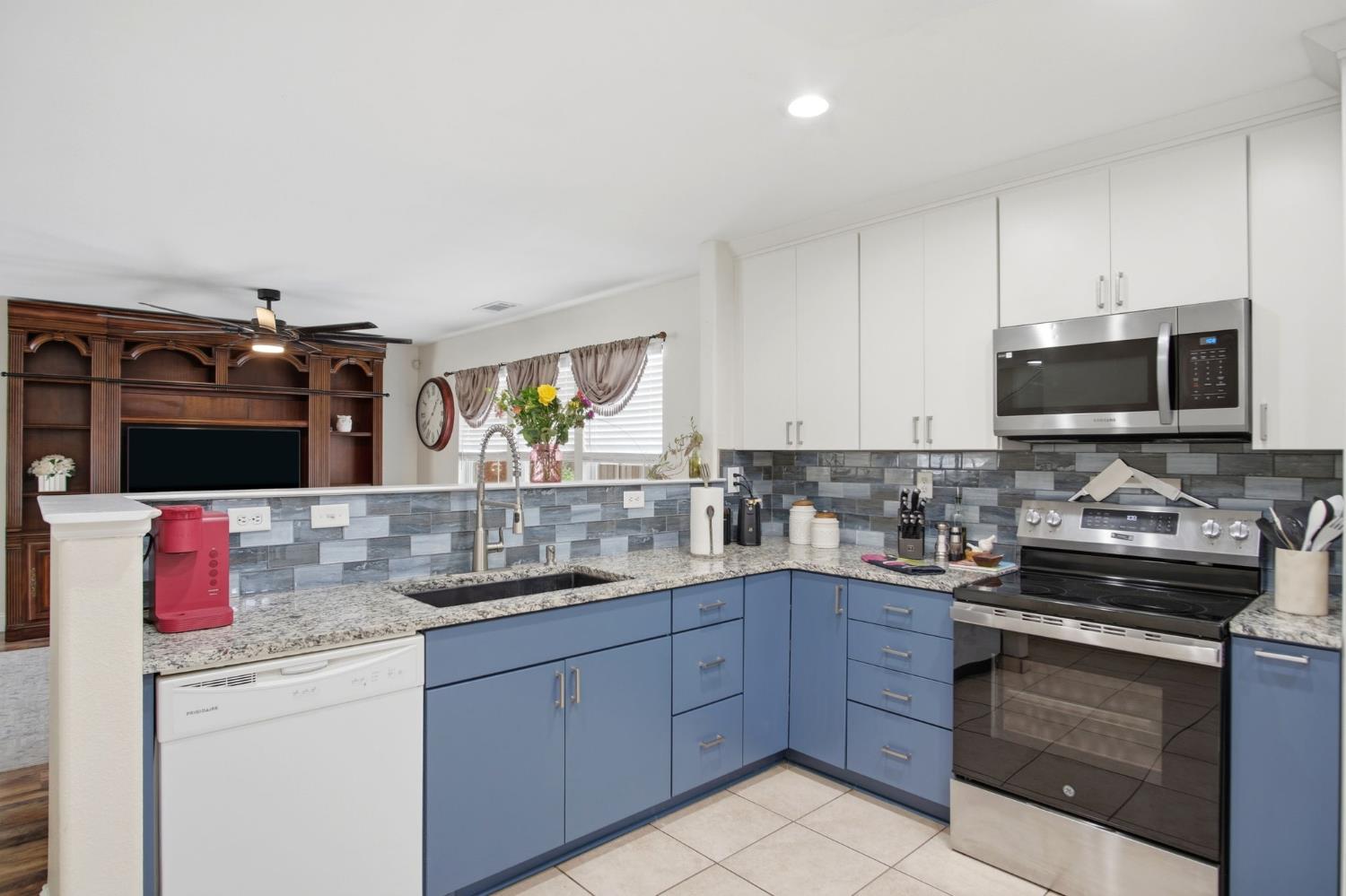 1175 Evening Star Dr, Merced, CA 95348