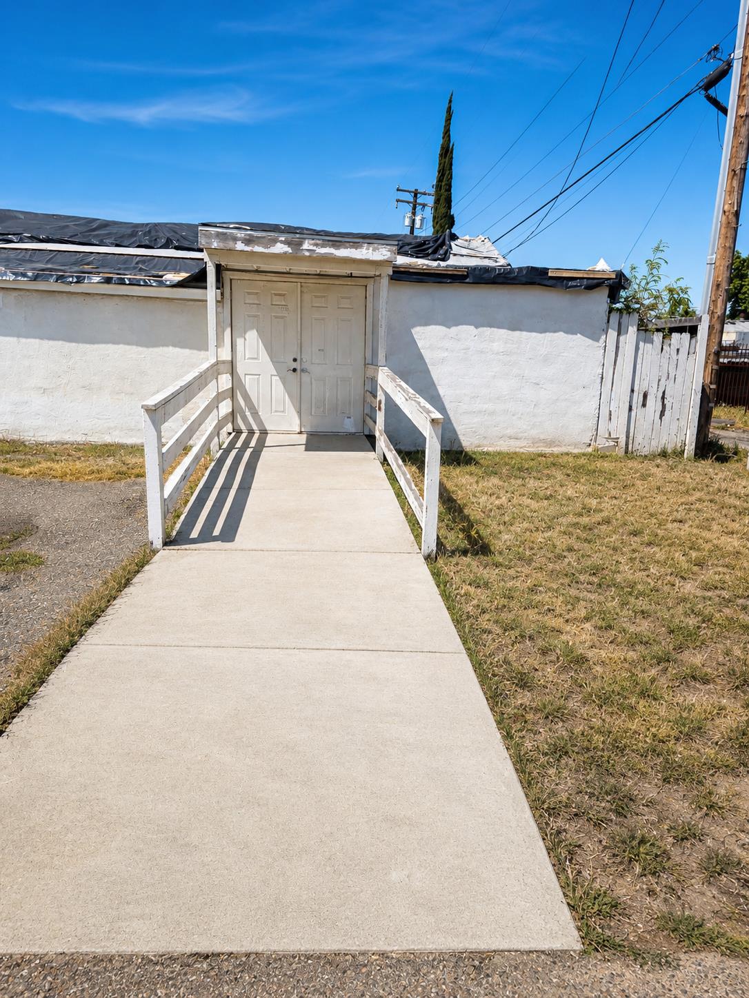 120 San Juan Dr, Modesto, CA 95354