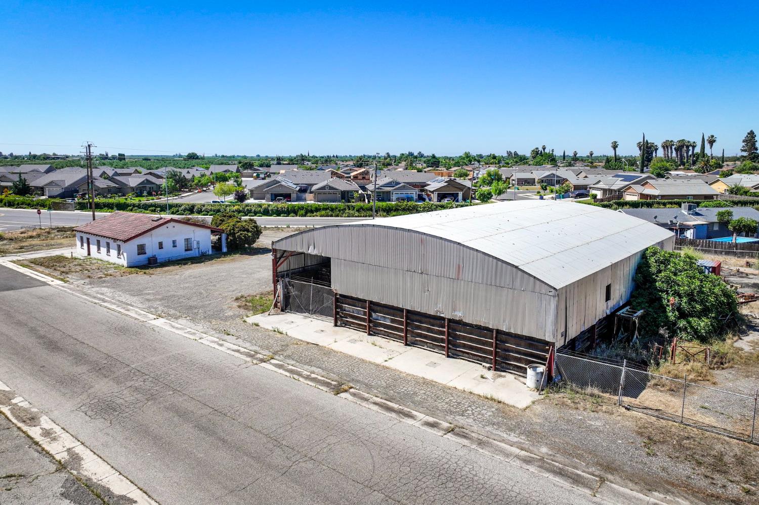 40 Market St, Planada, CA 95365