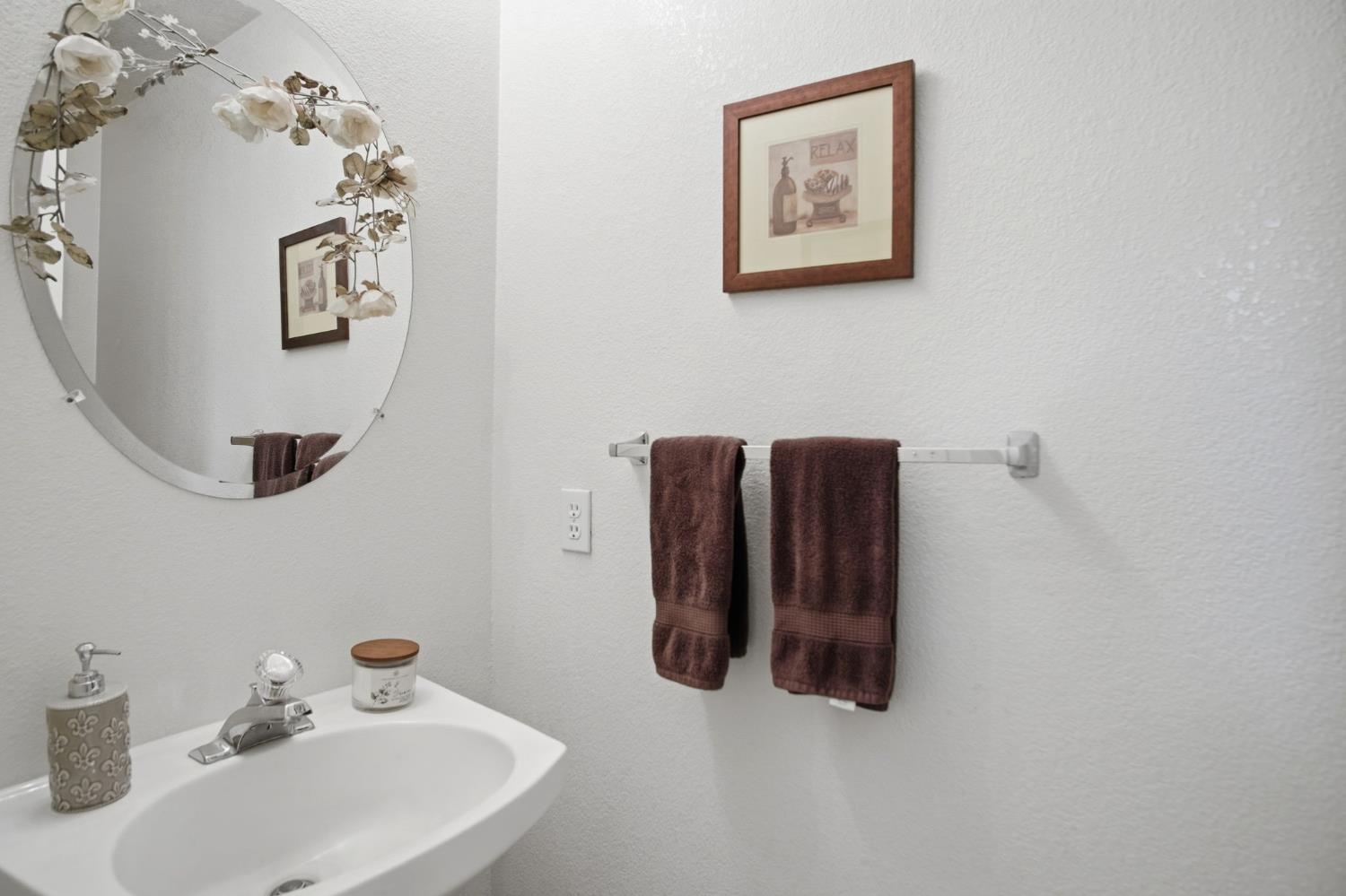 1838 N Rail St, Manteca, CA 95337