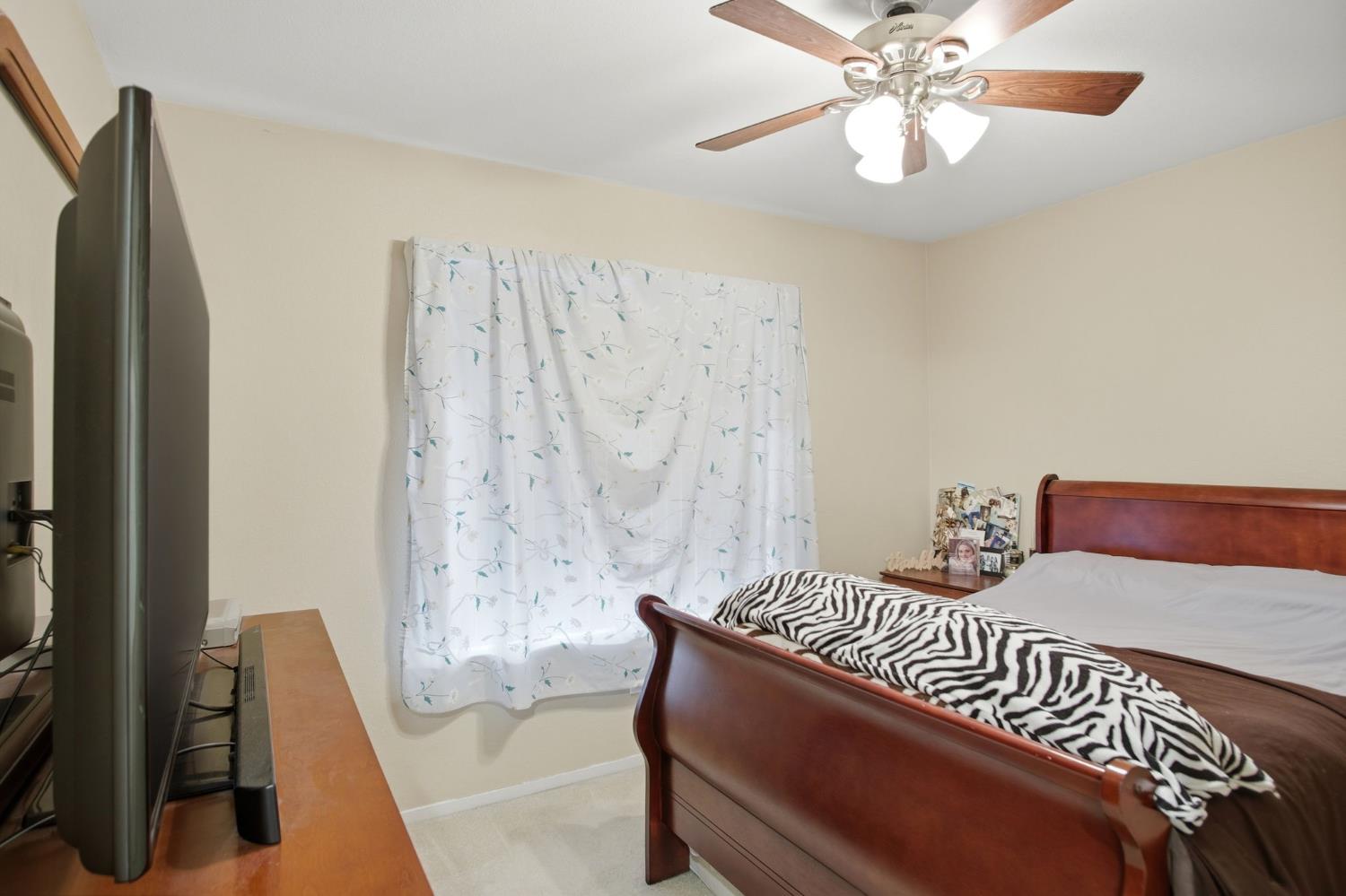 1838 N Rail St, Manteca, CA 95337