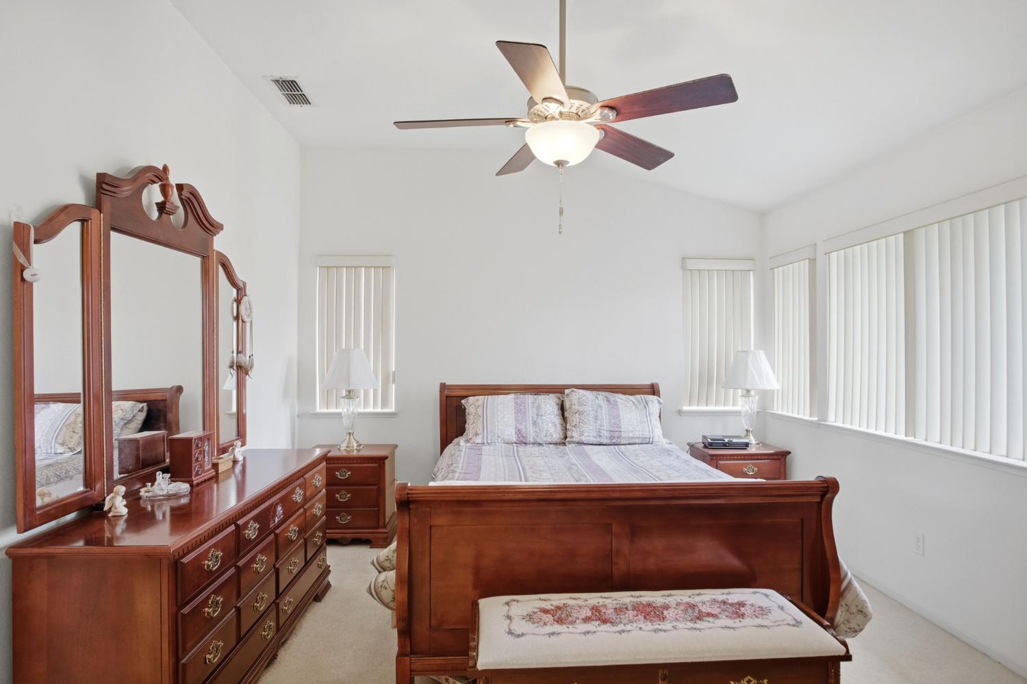 1838 N Rail St, Manteca, CA 95337