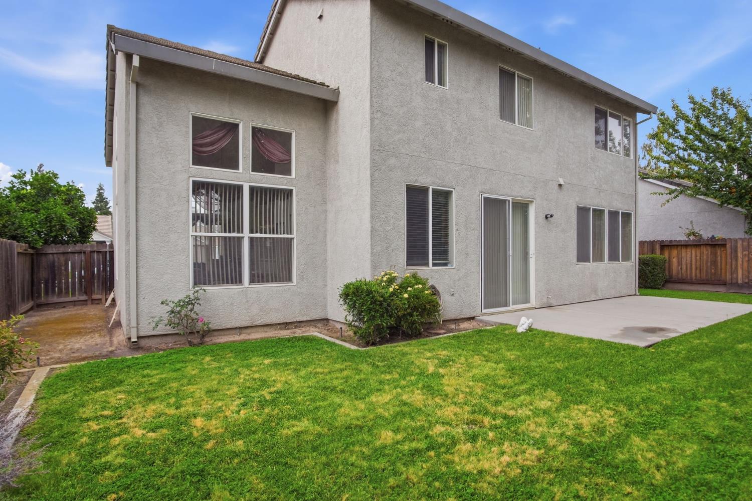 1838 N Rail St, Manteca, CA 95337