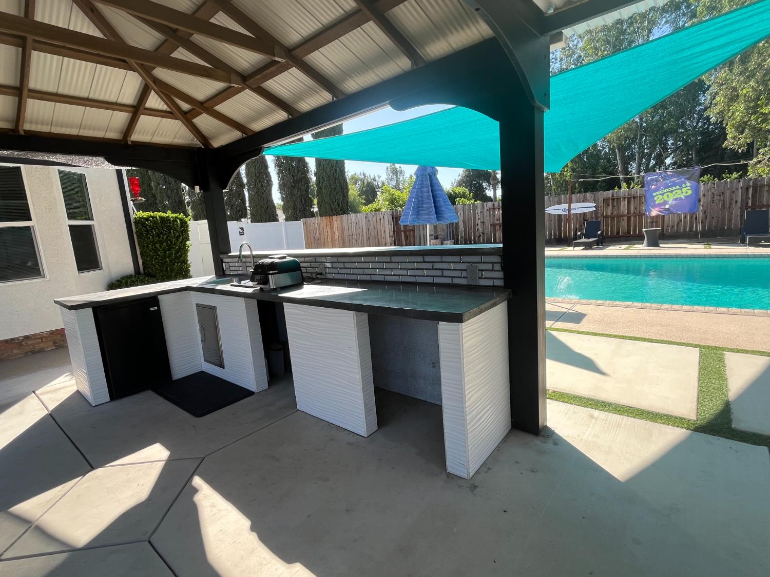 2039 Cambridge Dr, Atwater, CA 95301
