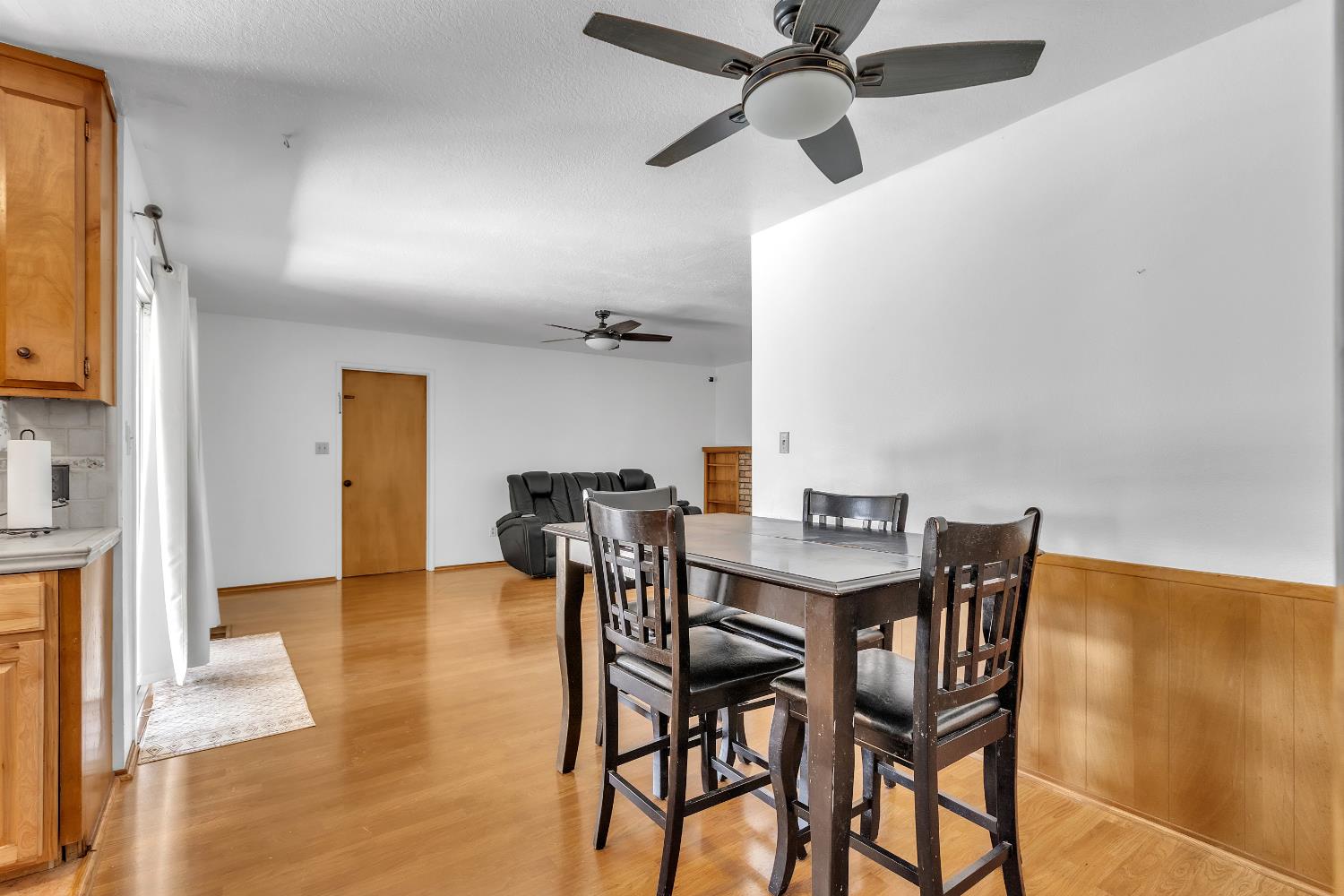 1608 Kruger Dr, Modesto, CA 95355